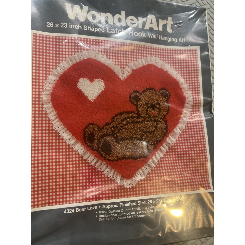 WonderArt Latch Hook Kit 26" X 23" Wall Hanging 4324 Teddy Bear with Heart - NEW